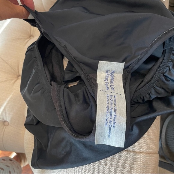 F: Island Escape NWT Women’s Swim bottom Black Sz 16W - Picture 6 of 8